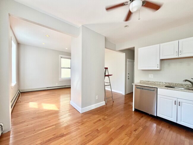 818 Parker St