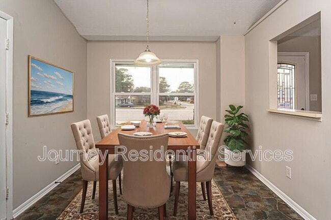 Photo - 1547 Bingham Dr