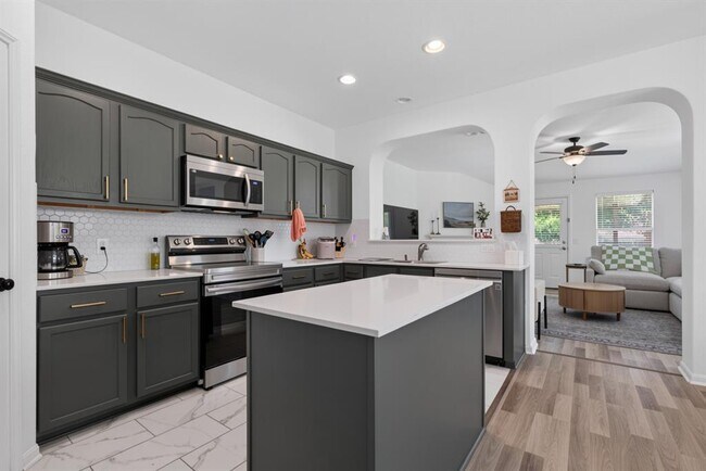 Photo - 19037 Leigh Ln