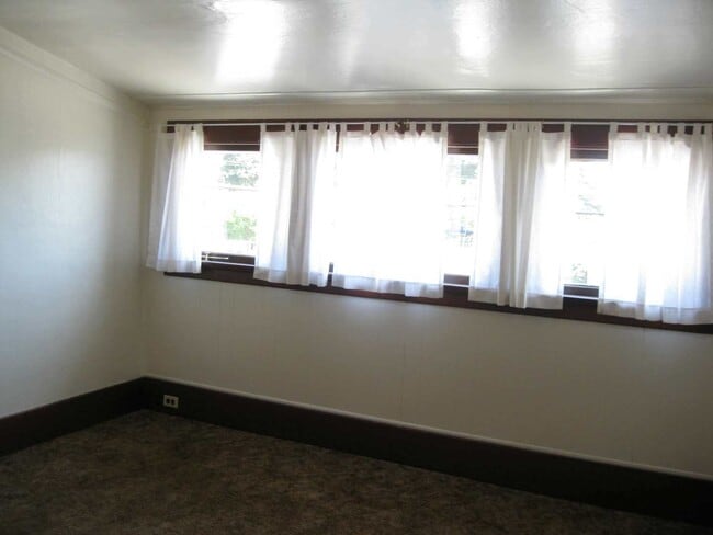 Photo - 1037-1039 Buhne St Unit 1039 Buhne [PRM: Marlene]