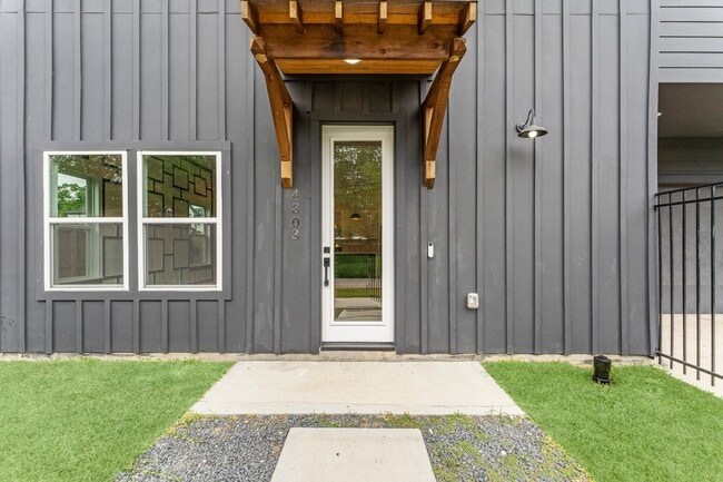 Photo - 4303 Buck St