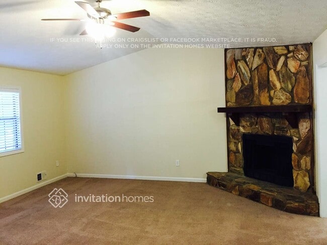 Photo - 123 Fairview Way