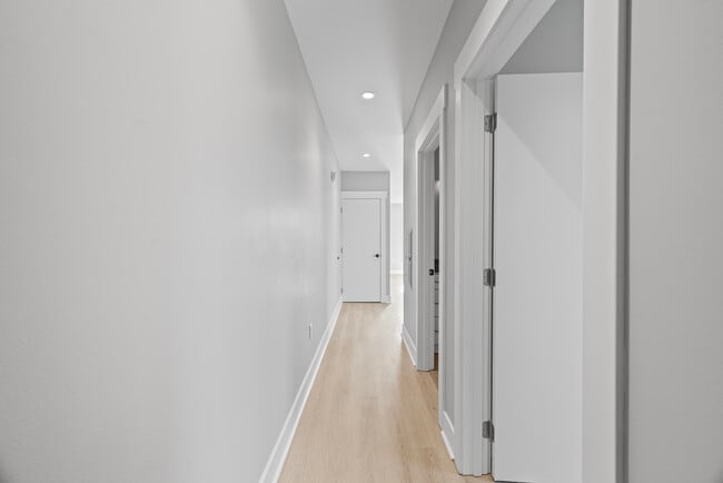 111 S Main St (1-Bd Rm) - Zeli Capital