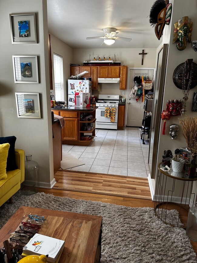 Photo - 2334 N Southport Ave Apartamentos Unidad 1R