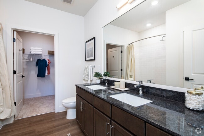 2BR, 2BA - 1,102SF Master Bathroom