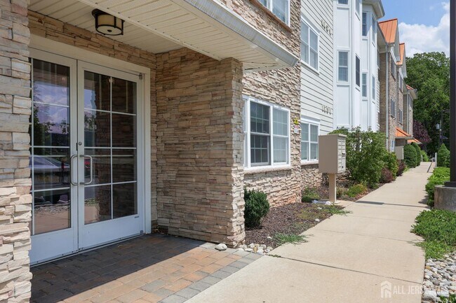 Photo - 1400 St Georges Ave Unidad 303