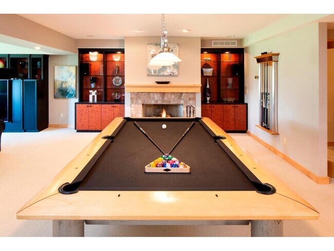 Photo - 1215 Oakview Rd