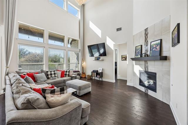 Photo - 604 Shoreline Ridge Dr