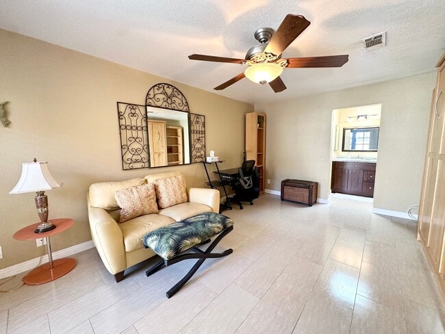 Photo - COMING SOON!! Charming FURNISHED 2 Bed 2 Bath Condo in Palm Desert close to El Paseo! Unidad D