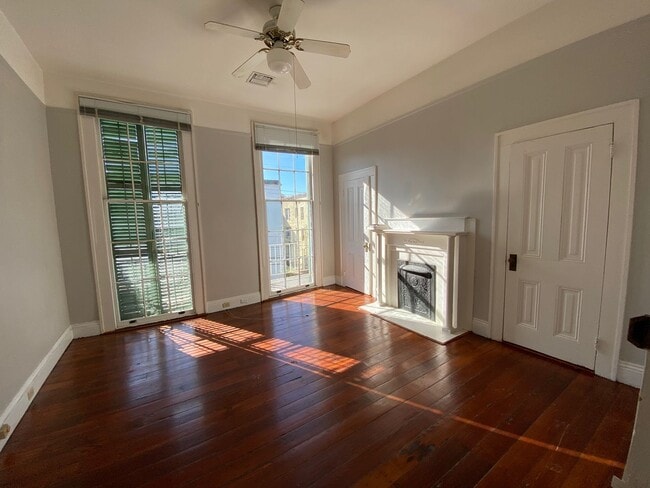 Building Photo - Top floor Unit C