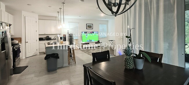 Photo - 8225 Cedar Run Ln