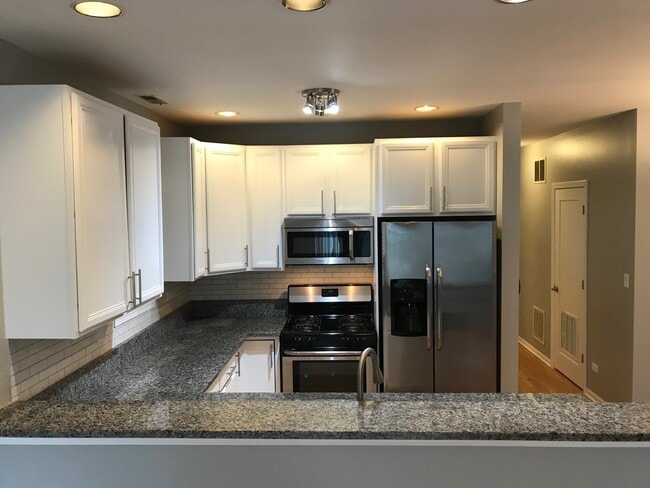 Kitchen 2 - 724 N Willard Ct Unit #1