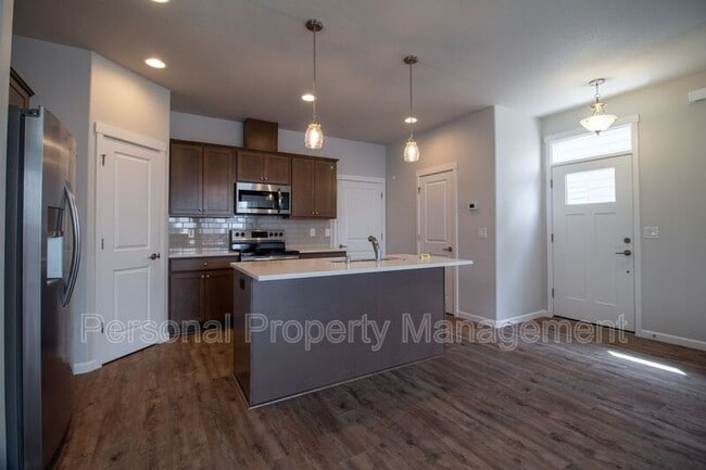 Photo - 5716 NE 58th Way