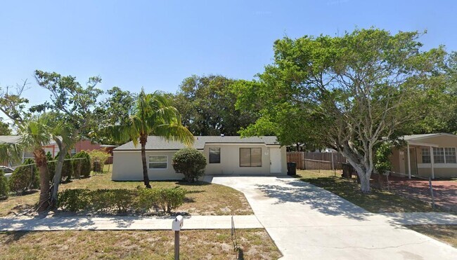 Building Photo - 426 SW 14th Ave Rental