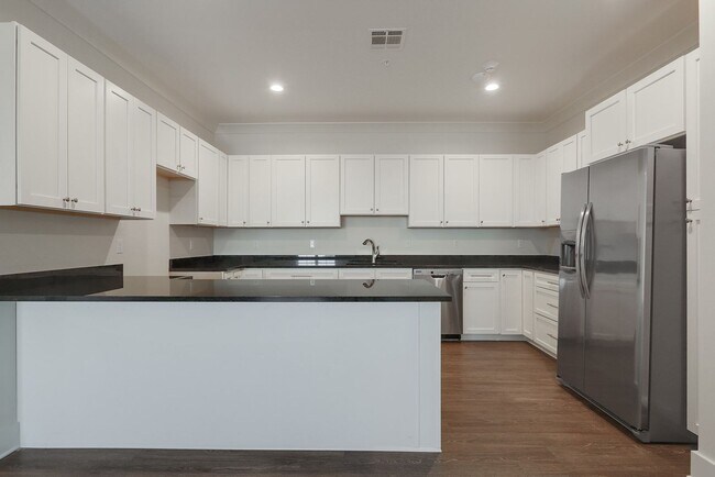 Photo - 201 Nashville Ave Unit #2B