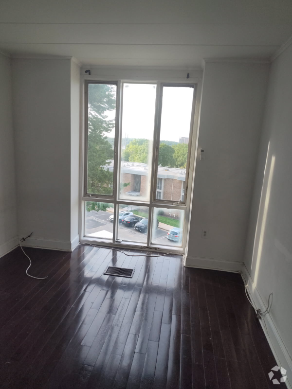 Building Photo - 5715 N Kings Hwy Rental