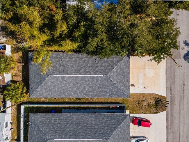 Photo - 2403-2405 Maple Ave