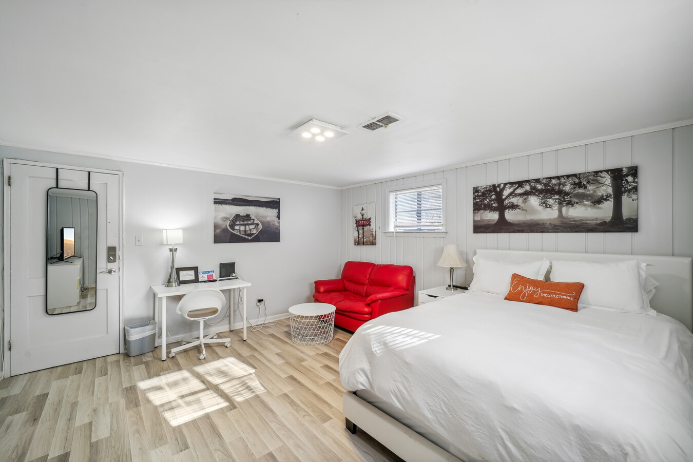 Photo - 2600 S Eads St