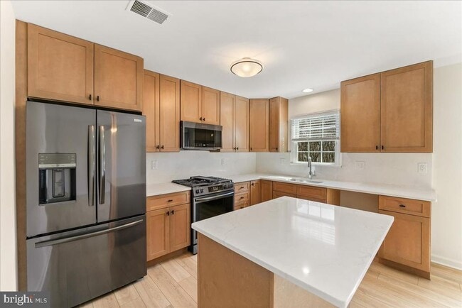 Photo - 317 N Olive St