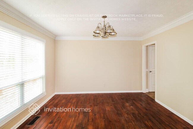 Photo - 6806 Temple Cir SE