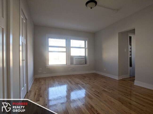 Photo - 550 W Arlington Pl Unit 811