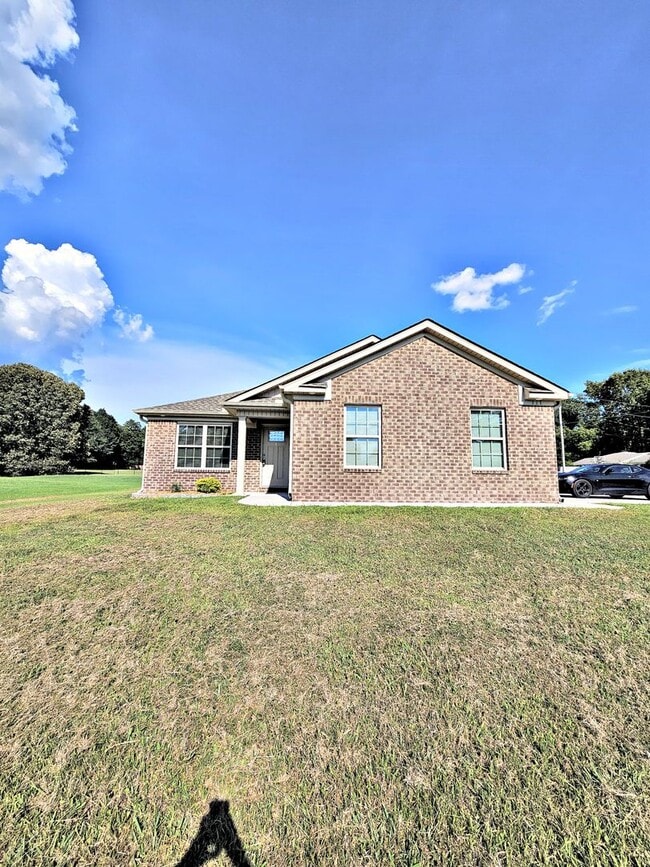 717 Iron Wood Dr