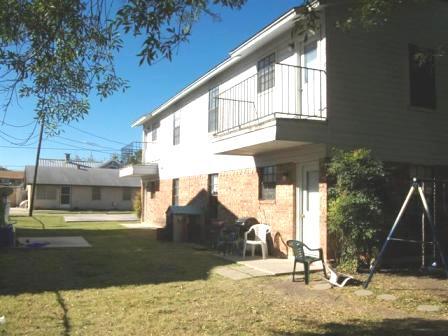 Photo - 406 N Main St