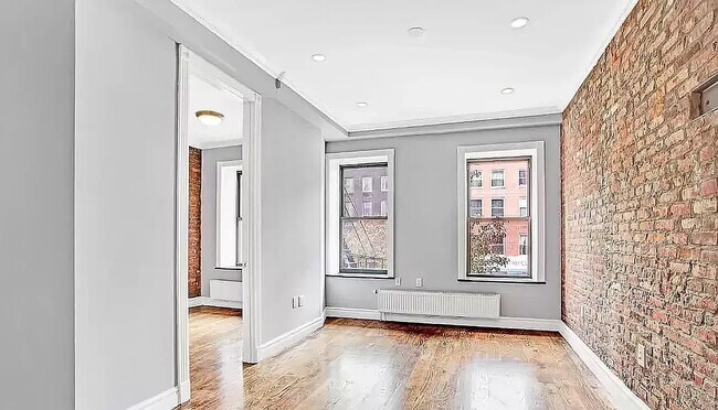 Photo - 233 E 59th St Unit 2B