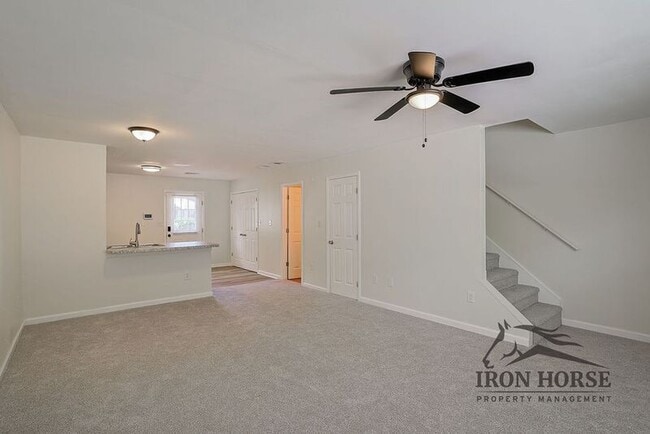 Photo - 105 Westchester Dr