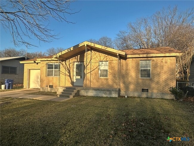 Building Photo - 910 Hill St