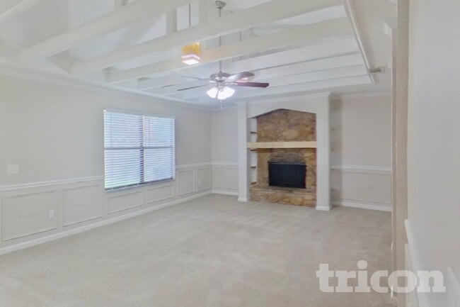 Photo - 4324 Queensway Dr