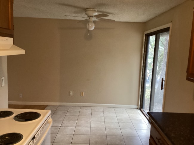 Photo - 3515 NE View Ave