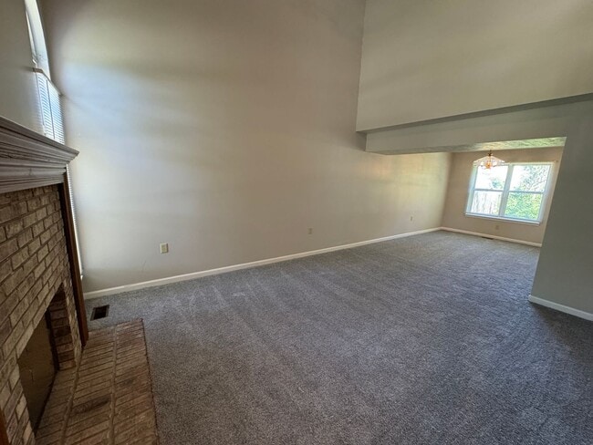 Photo - Eagle Creek 3 Bed 2.5 Bath