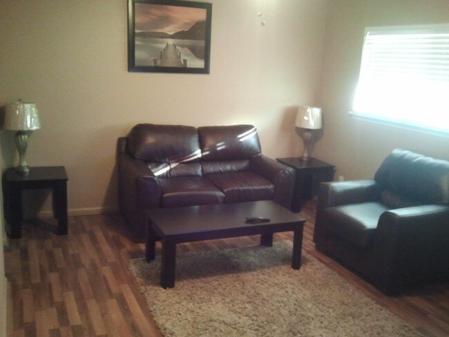 Photo - Ross Point Apartments