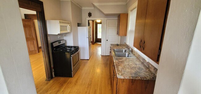 Photo - JUNE 2026 - Duluth MN -4 bed - 1 bath - Si... House