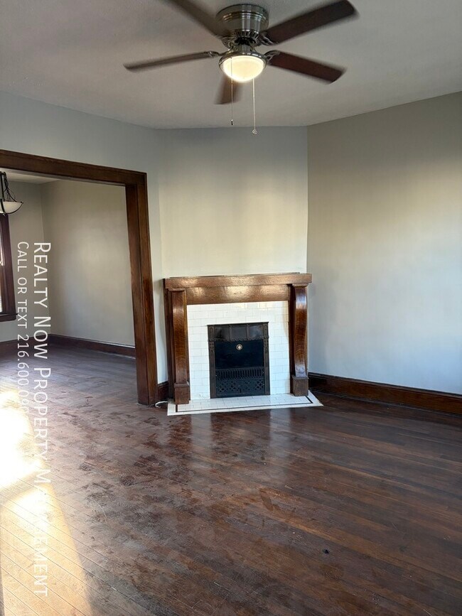 Photo - 1315 W 93rd St Apartment Unit 1315 W 93rd St