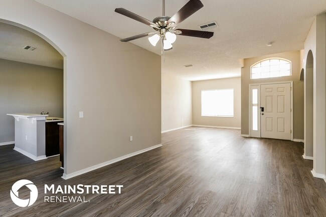 Photo - 196 Aurelia Ct