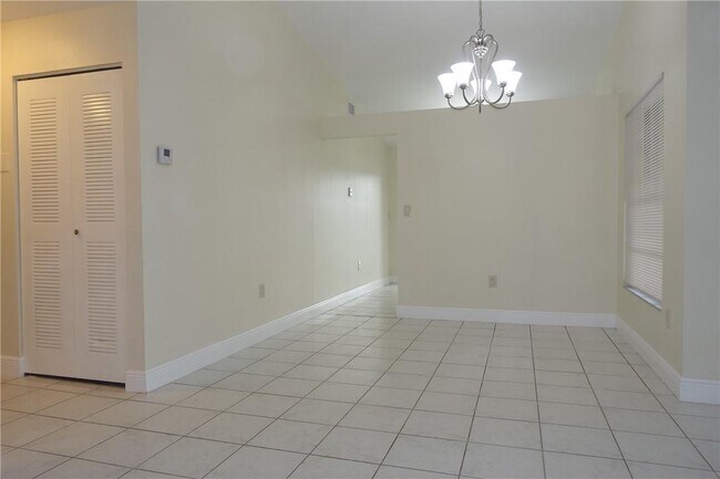 Photo - 13936 Langley Pl