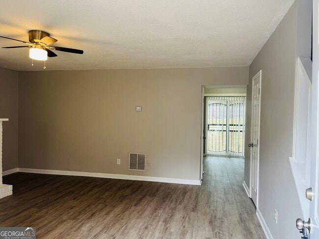 Photo - 907 Silverwood Dr Unit 907