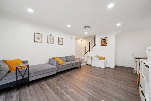 Building Photo - 1748 S Mountain Ave Rental