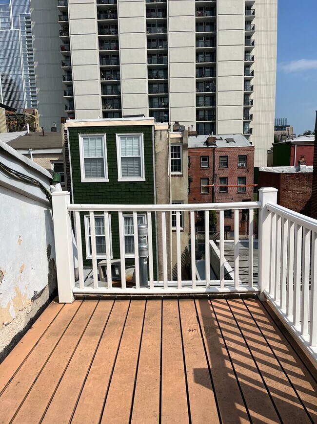 Photo - 1309-11 South Street Unidad 11-3FL