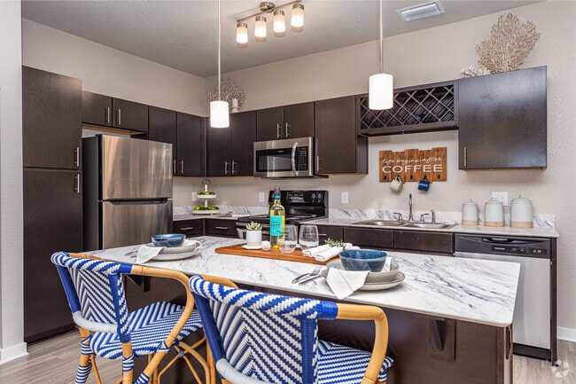 2BR, 2BA - 1088SF