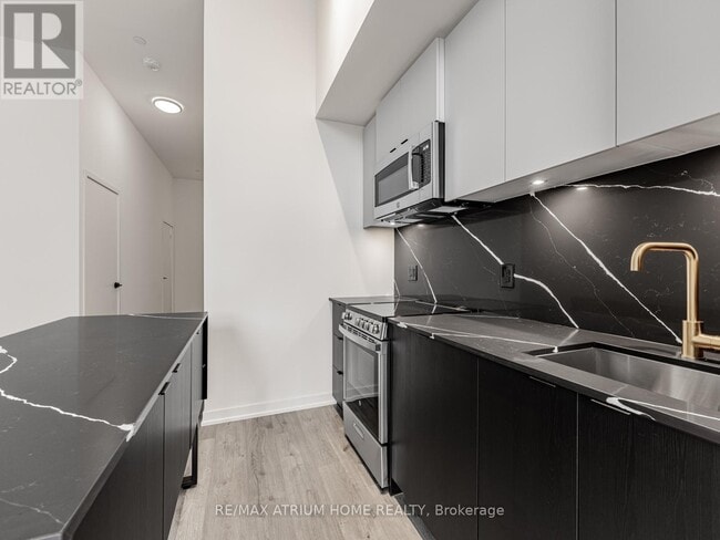 Photo - 285 Dufferin St Unité 706