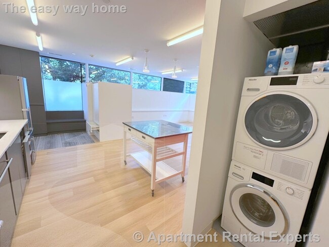 Photo - 29 Warren St