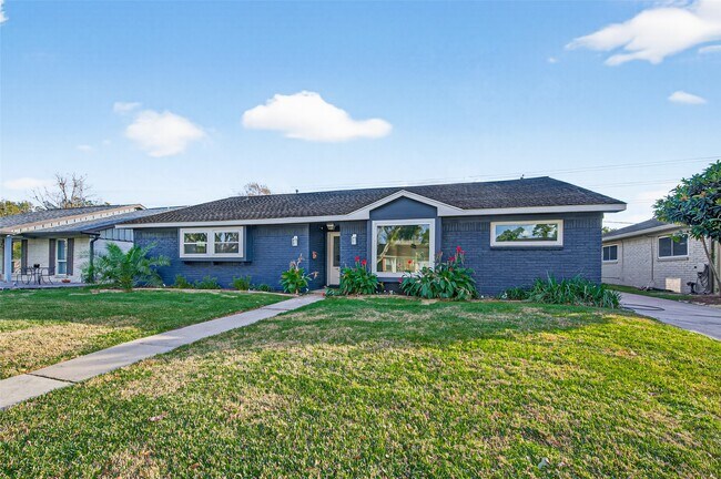 Photo - 5407 Lymbar Dr