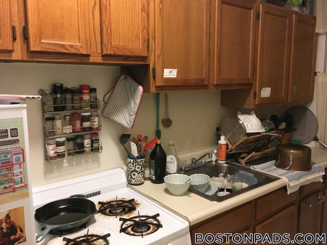 Building Photo - 155 Summer St