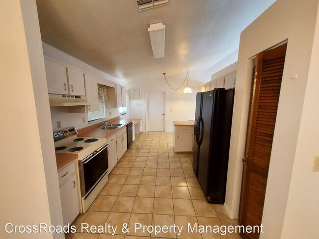 Photo - 2 br, 2 bath House - 9706 SW 30 TERR