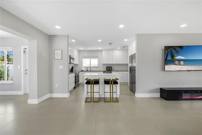 Photo - 1104 N 13th Ter