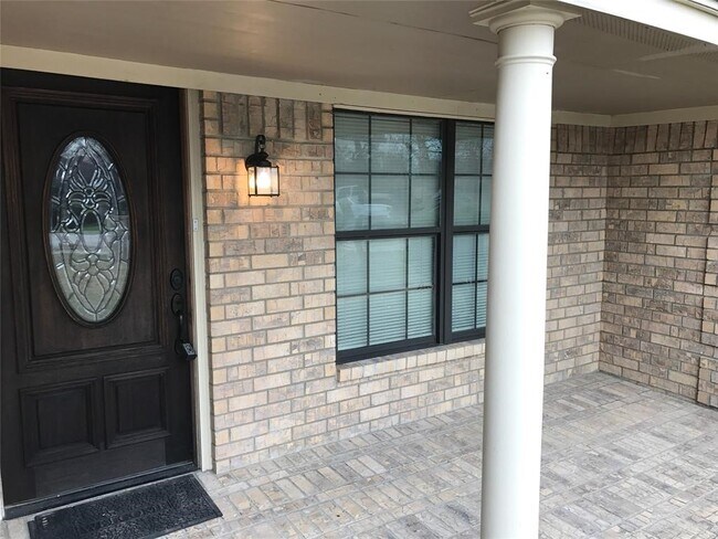 Photo - 3815 Amos St