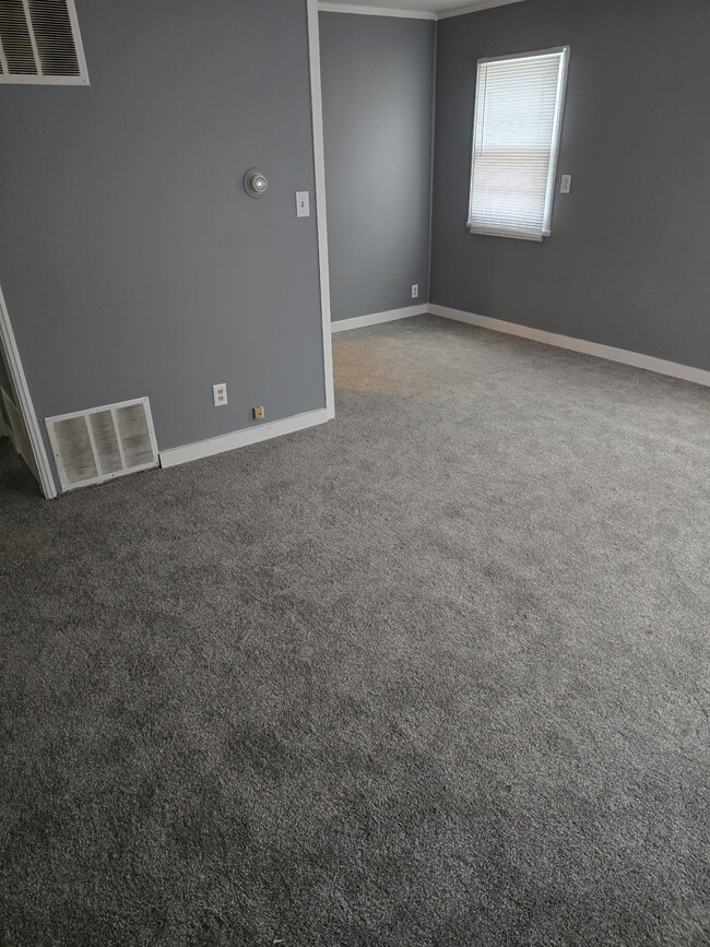 Photo - 2137 N Prospect Rd